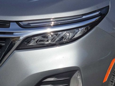 Certified 2023 Chevrolet Equinox LT image 9