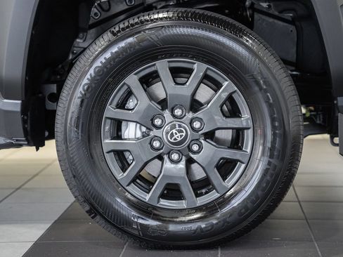 New 2026 Toyota 4Runner SR5 RWD image 15