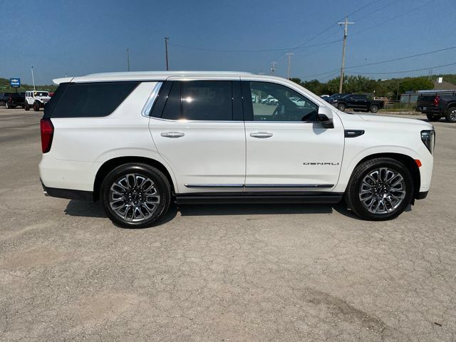 Used 2023 GMC Yukon Denali Ultimate AWD/4WD image 7