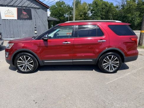 Used 2017 Ford Explorer Platinum AWD/4WD image 8