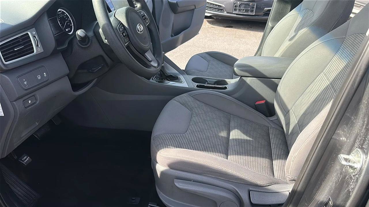 Used 2018 Kia Niro LX FWD image 20