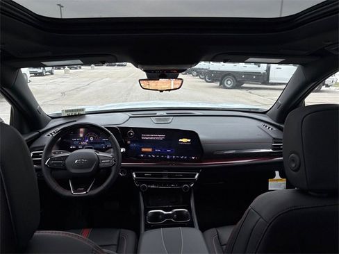 New 2026 Chevrolet Traverse RS w/ LPO, Floor Liner Package image 19