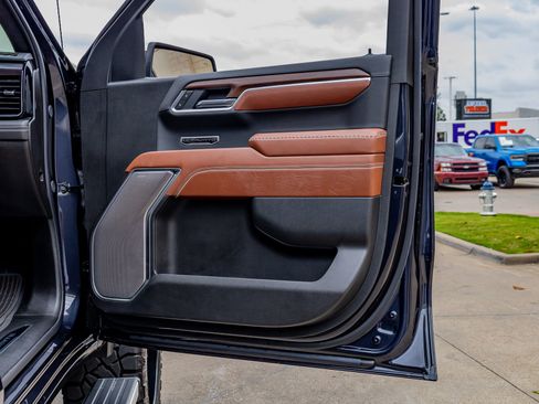 Used 2025 GMC Sierra 1500 Denali Ultimate image 37