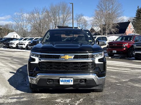 Used 2025 Chevrolet Silverado 1500 LT image 2