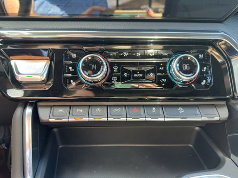 New 2026 GMC Sierra 1500 Denali AWD/4WD image 13