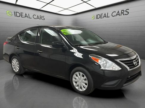 Used 2018 Nissan Versa S Plus FWD image 3