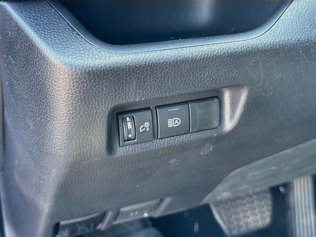 Used 2025 Toyota RAV4 LE FWD image 12