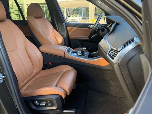 Used 2022 BMW X5 xDrive45e w/ M Sport Package image 27