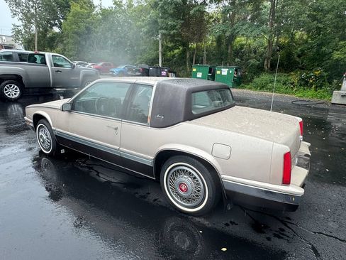 Used 1989 Cadillac Eldorado Coupe FWD image 4