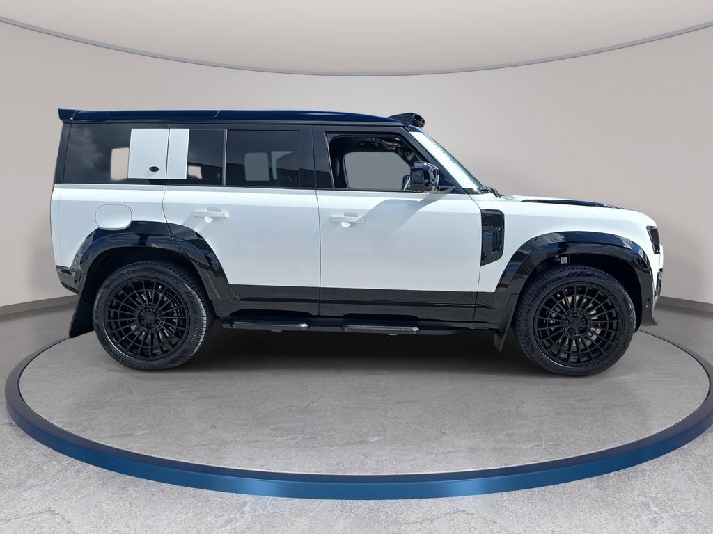 New 2026 Land Rover Defender 110 V8 AWD/4WD image 4