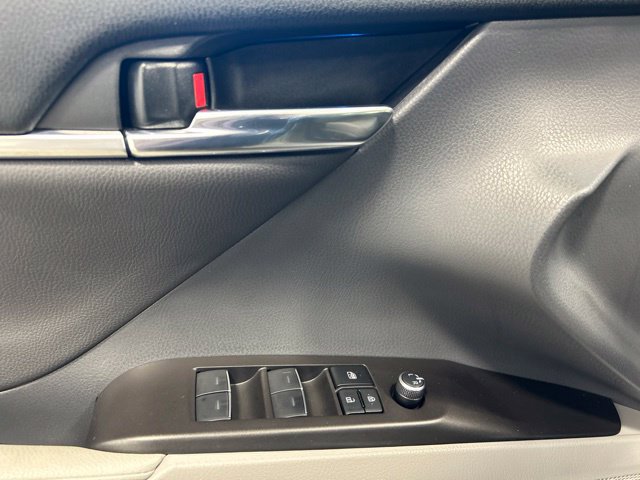 Used 2023 Toyota Camry XLE FWD image 21