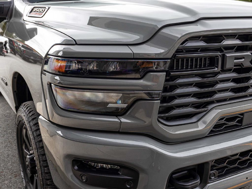 New 2026 RAM 3500 Big Horn AWD/4WD image 34