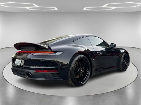 Used 2022 Porsche 911 Carrera 4 GTS image 5