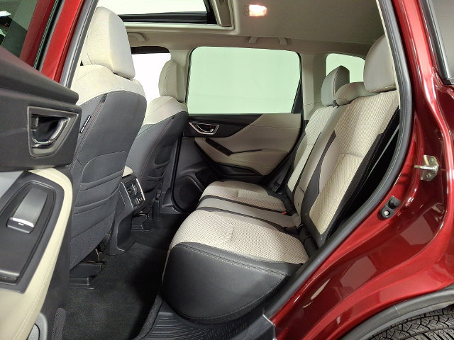 Used 2020 Subaru Forester Premium AWD/4WD image 13