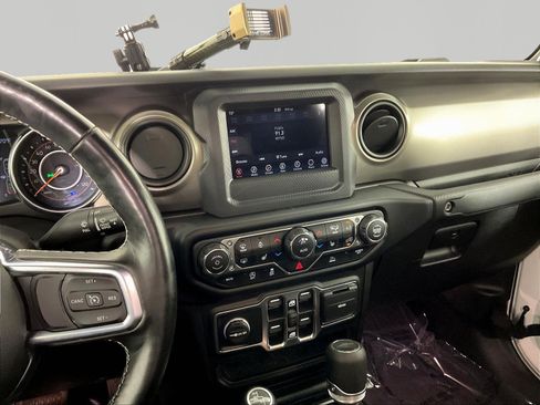 Used 2020 Jeep Gladiator Sport w/ Quick Order Package 24S AWD/4WD image 10