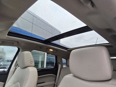 Used 2012 Cadillac SRX Luxury image 14