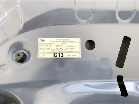 Used 2024 Hyundai Ioniq 6 SEL RWD image 32