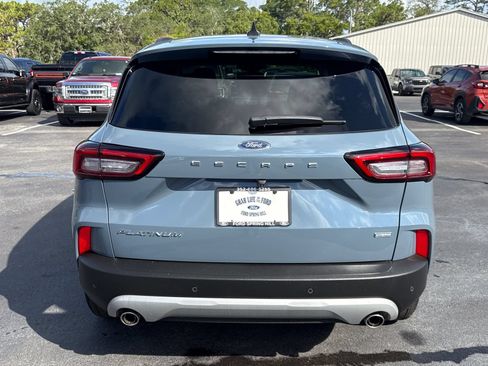 Certified 2025 Ford Escape Platinum FWD image 5
