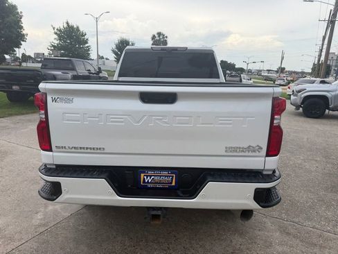 Used 2021 Chevrolet Silverado 2500 High Country w/ Z71 Off-Road Package AWD/4WD image 7