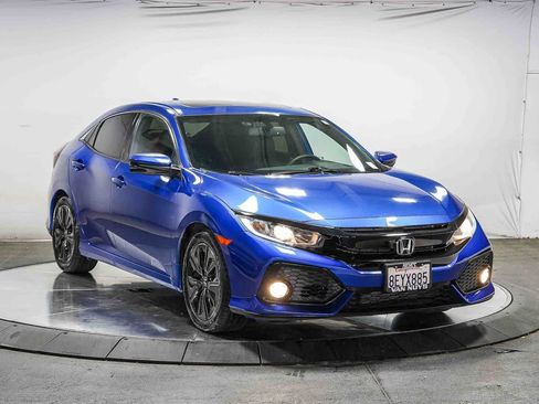 Used 2018 Honda Civic EX-L image 5
