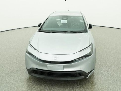 New 2026 Toyota Prius LE image 15