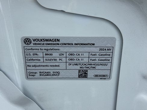 Used 2024 Volkswagen Taos SE FWD image 20