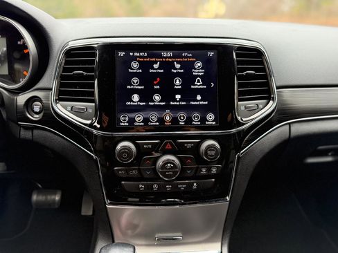 Used 2021 Jeep Grand Cherokee Limited image 15