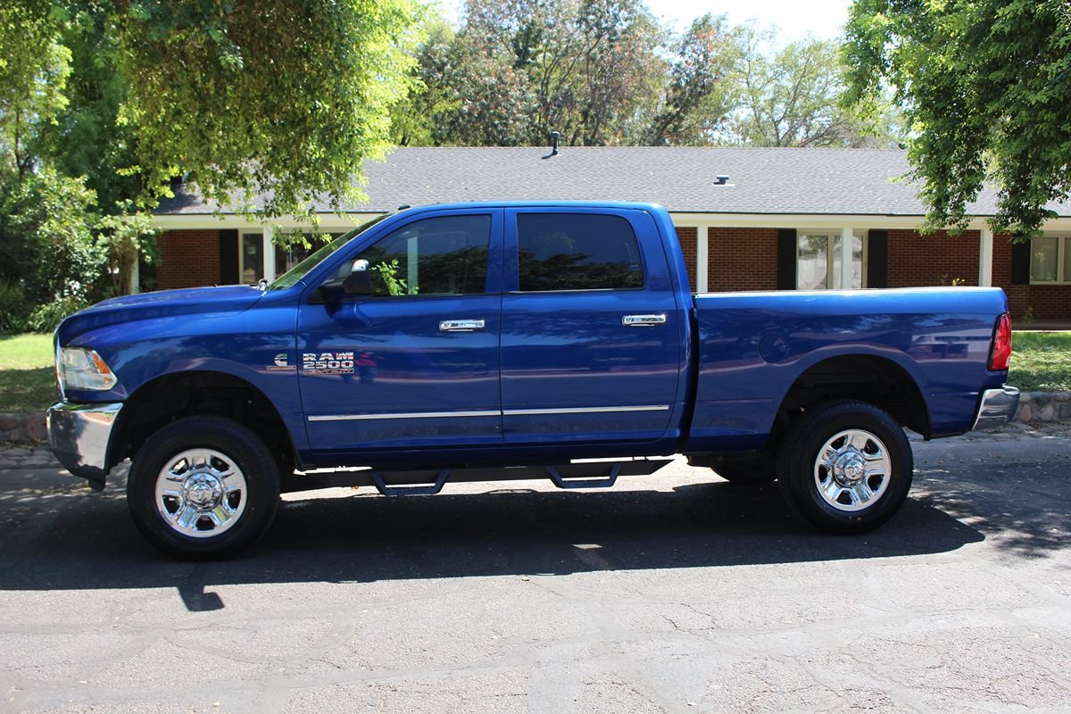 Used 2016 RAM 2500 Tradesman w/ Chrome Appearance Group AWD/4WD image 2