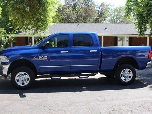 Used 2016 RAM 2500 Tradesman w/ Chrome Appearance Group AWD/4WD image 2