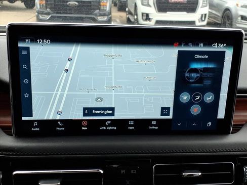 Used 2022 Lincoln Nautilus Reserve image 16