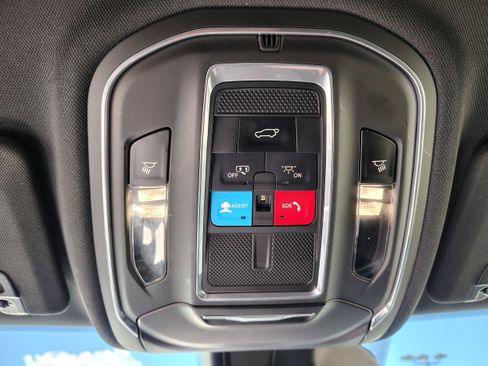 Certified 2024 Jeep Grand Cherokee Altitude image 36