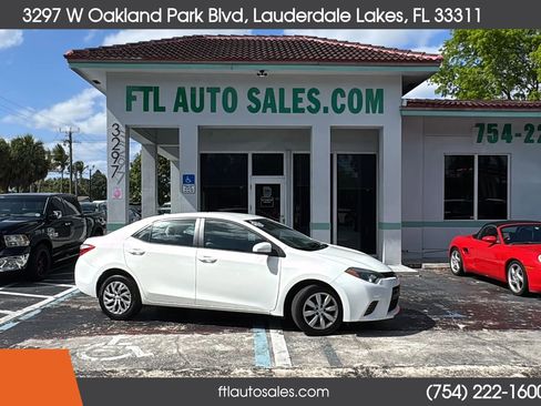 Used 2016 Toyota Corolla LE FWD image 1