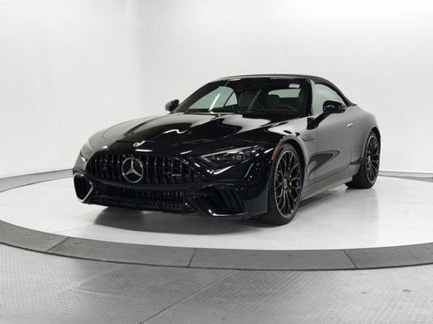Used 2022 Mercedes-Benz SL 55 AMG 4MATIC w/ Driver Assistance Package image 3