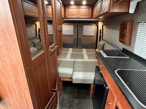 Used 2016 Mercedes-Benz Sprinter 2500 image 80