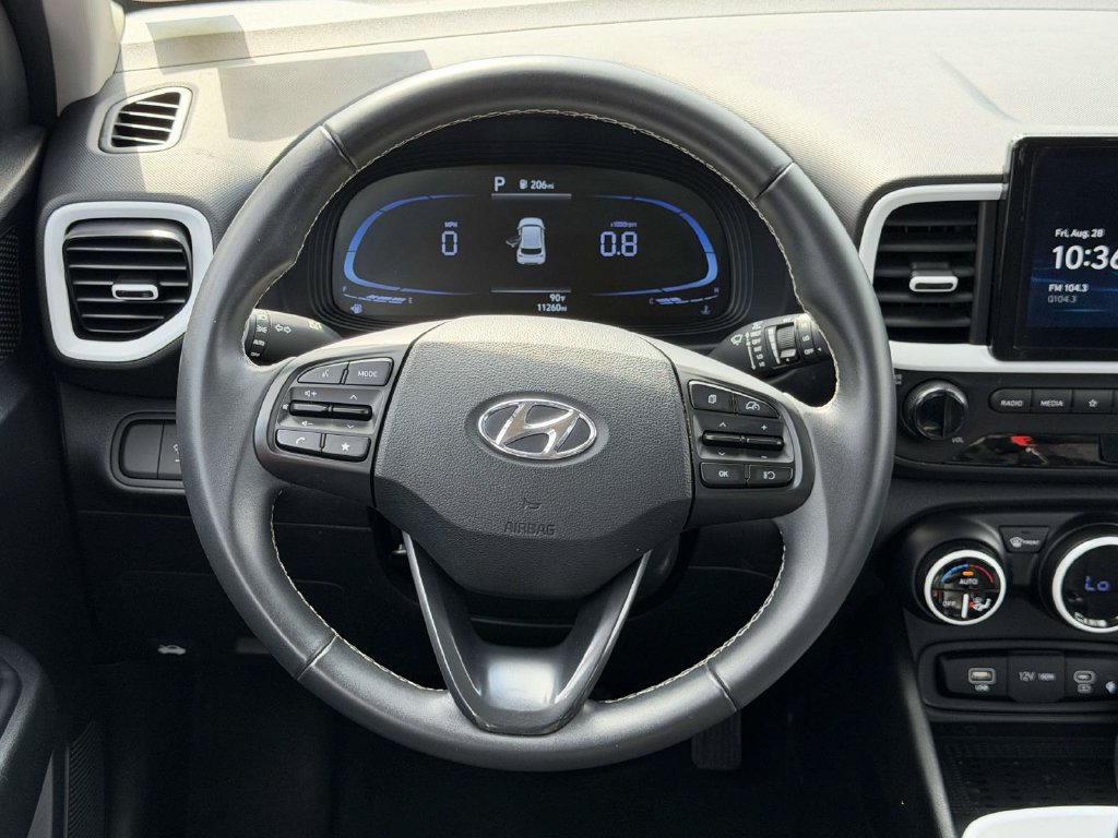 Certified 2023 Hyundai Venue Limited w/ Cargo Package FWD image 15