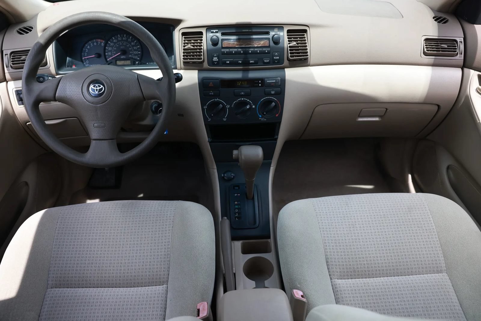Used 2006 Toyota Corolla CE FWD image 2