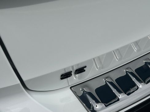 New 2026 Volkswagen Taos SE FWD image 22