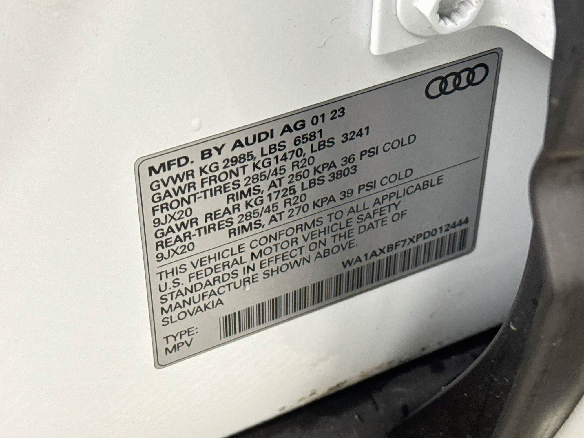 Used 2023 Audi Q7 3.0T Premium w/ Convenience Package AWD/4WD image 28