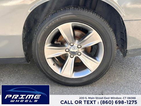 Used 2017 Dodge Challenger SXT RWD image 19