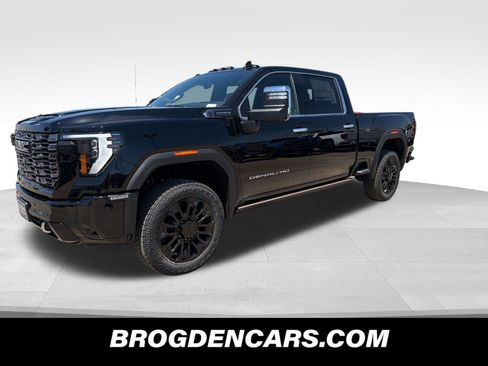 New 2026 GMC Sierra 2500 Denali Ultimate AWD/4WD image 4