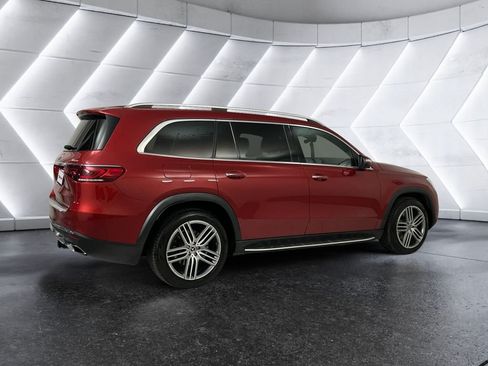 Used 2021 Mercedes-Benz GLS 450 4MATIC image 4