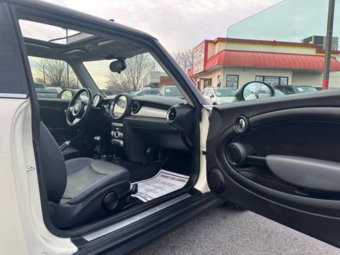 Used 2009 MINI Cooper Hardtop image 17
