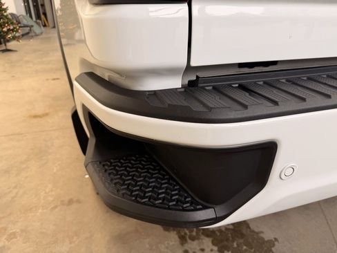 Used 2024 GMC Sierra 3500 Denali w/ Denali Reserve Package image 13