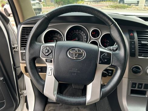 Used 2014 Toyota Sequoia SR5 AWD/4WD image 9