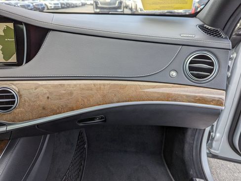 Used 2015 Mercedes-Benz S 550 4MATIC Sedan image 35
