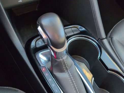 Used 2024 Buick Encore GX Sport Touring image 13