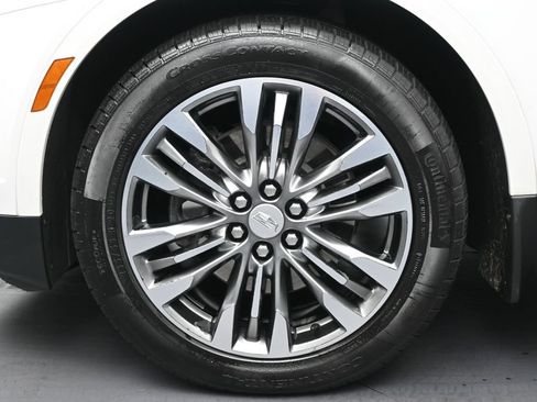 Used 2018 Cadillac XT5 Premium Luxury AWD/4WD image 11