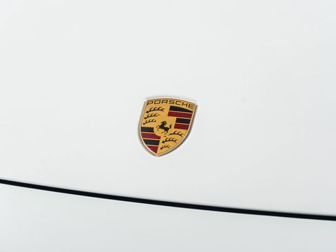 Used 2023 Porsche Cayenne Platinum Edition image 23