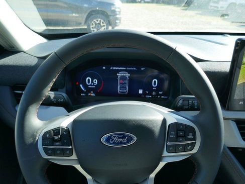 New 2026 Ford Explorer Active AWD/4WD image 26