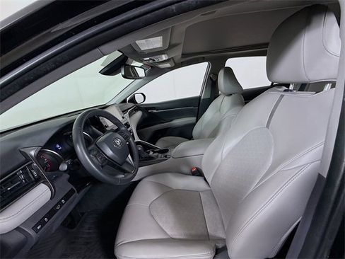 Certified 2022 Toyota Camry XSE image 6
